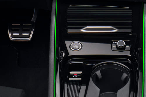 أودي كيو 3 2026 Engine Start Stop Button