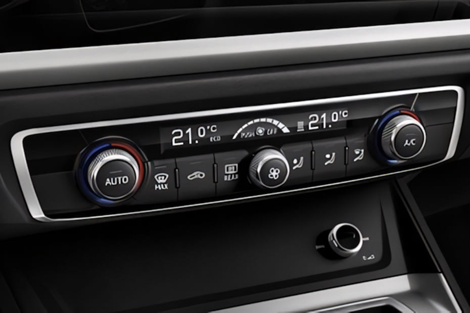Front AC Controls of أودي Q3