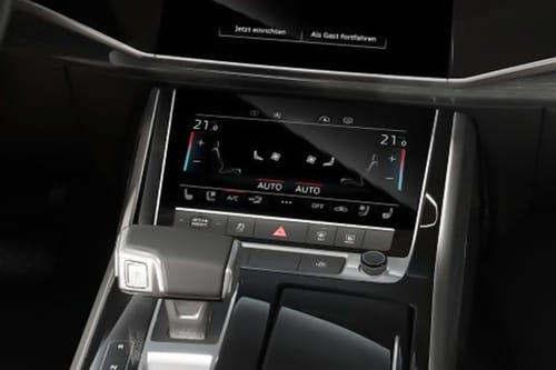 Front AC Controls of أودي Q7