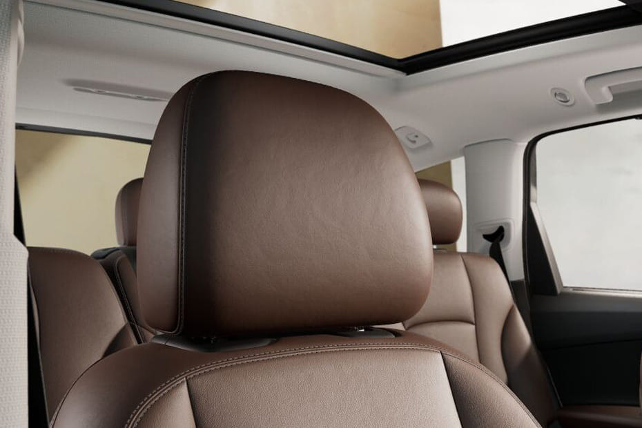 Q7 Front Seat Headrest