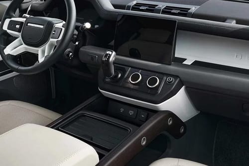 ديفندر Center Console