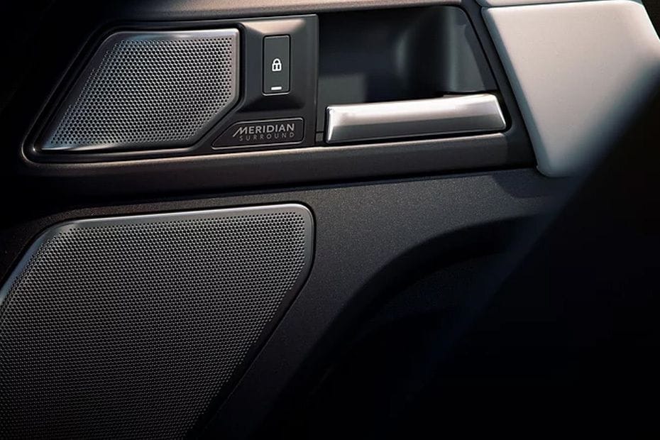 Speakers View of Land Rover Defender