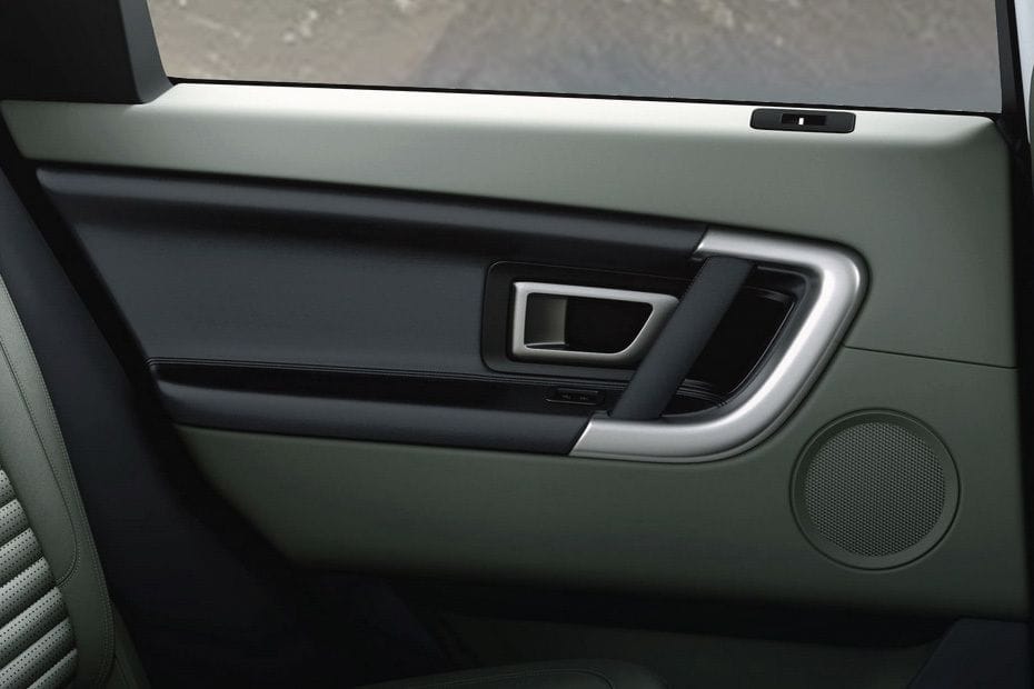 door handle interior of Land Rover Discovery Sport