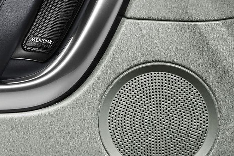 Speakers View of Land Rover Discovery Sport