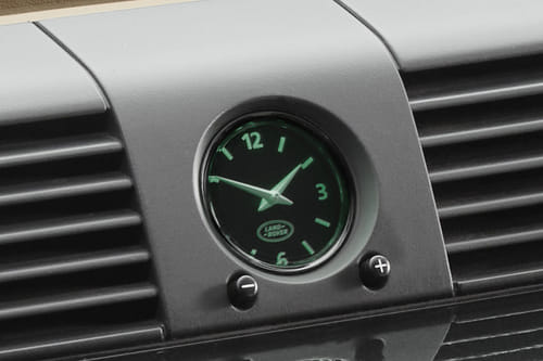 clock in Land Rover Classic Defender
