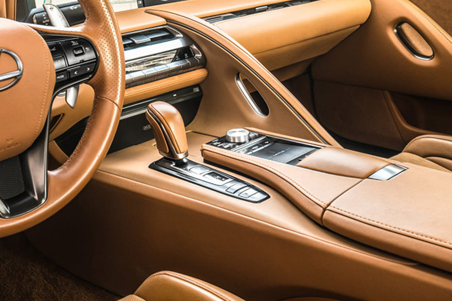 لكزس LC Gear Shifter
