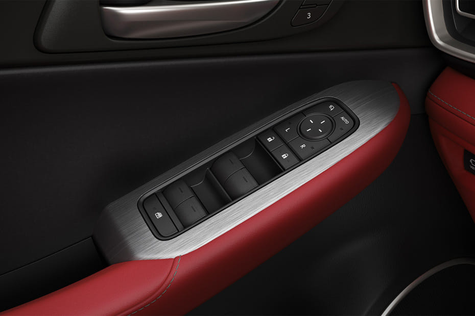 لكزس IS Drivers Side In Side Door Controls