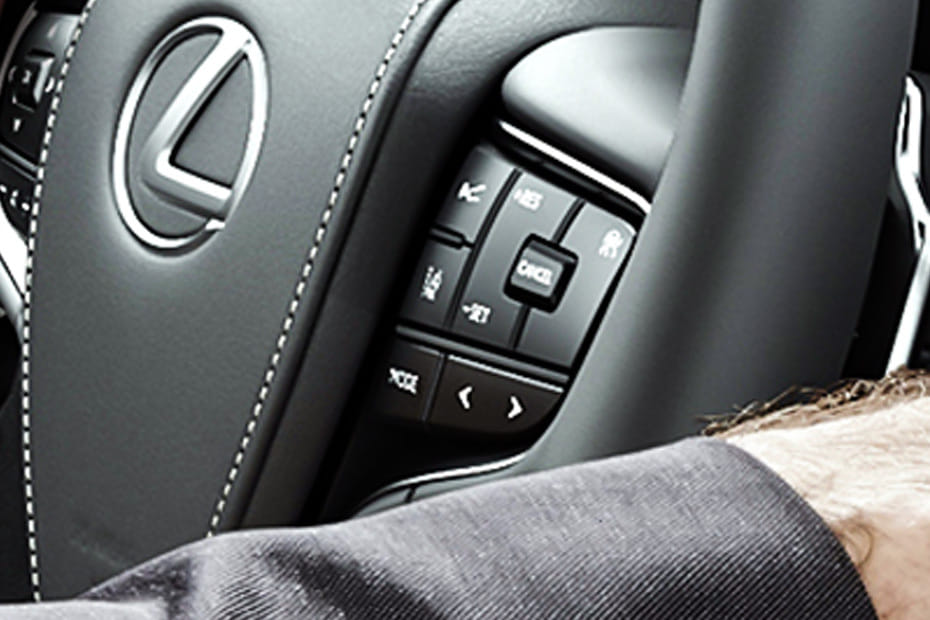 لكزس LS Multi Function Steering