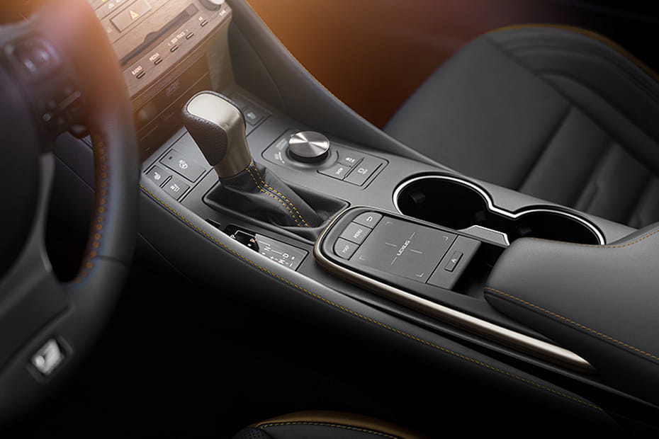 Lexus RC Gear Shifter
