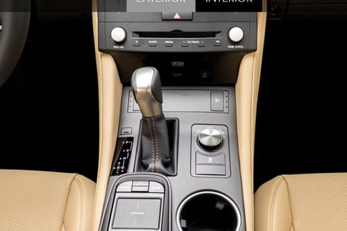 لكزس RC Gear Shifter