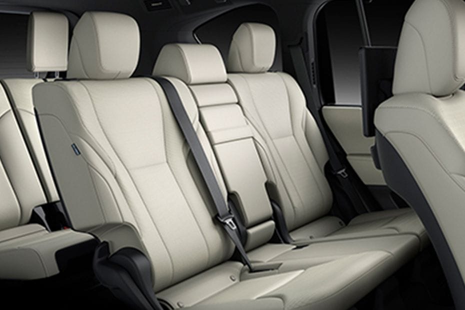لكزس LX Rear Seats