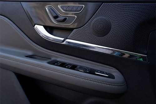 Speakers View of Lincoln Corsair