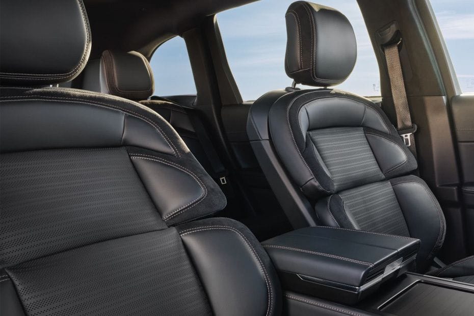 Nautilus  Front Seats