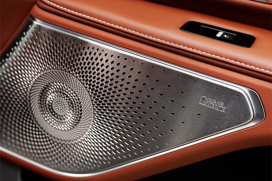 Speakers View of Lincoln Nautilus 