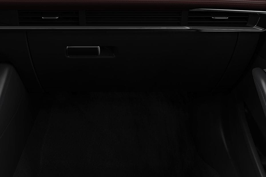 مازدا 3 هاتشباك Storage (Center Console)