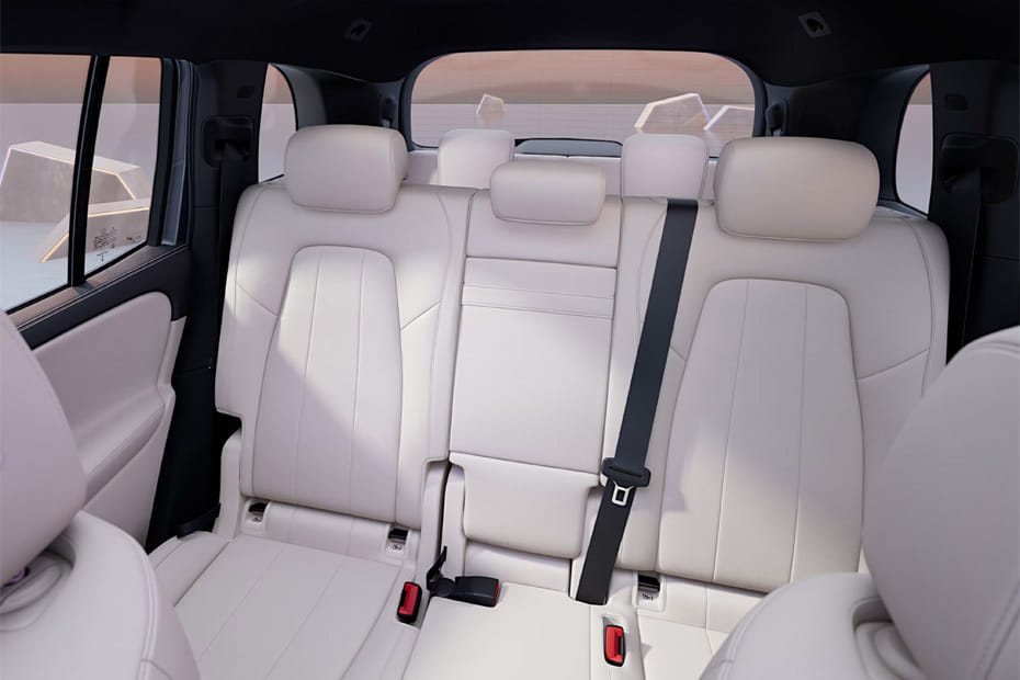 مرسيدس بنز EQB Rear Seats