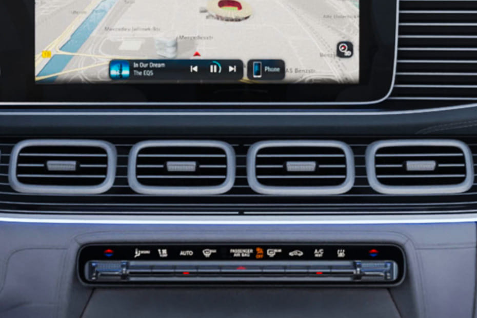 Front AC Controls of مرسيدس بنز مايباخ جي إل إس