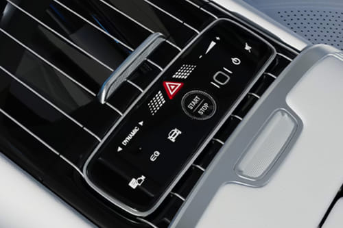 Center Controls of مرسيدس بنز مايباخ إي كيو إس