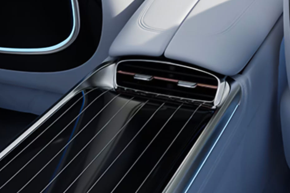 مايباخ إي كيو إس Rear AC Controls