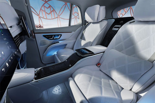 مرسيدس بنز مايباخ إي كيو إس Rear Seats