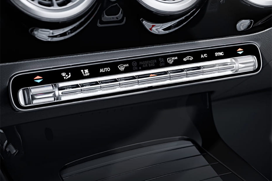 Front AC Controls of مرسيدس بنز إيه إم جي إيه-كلاس