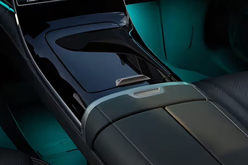 EQE Front Center Divider