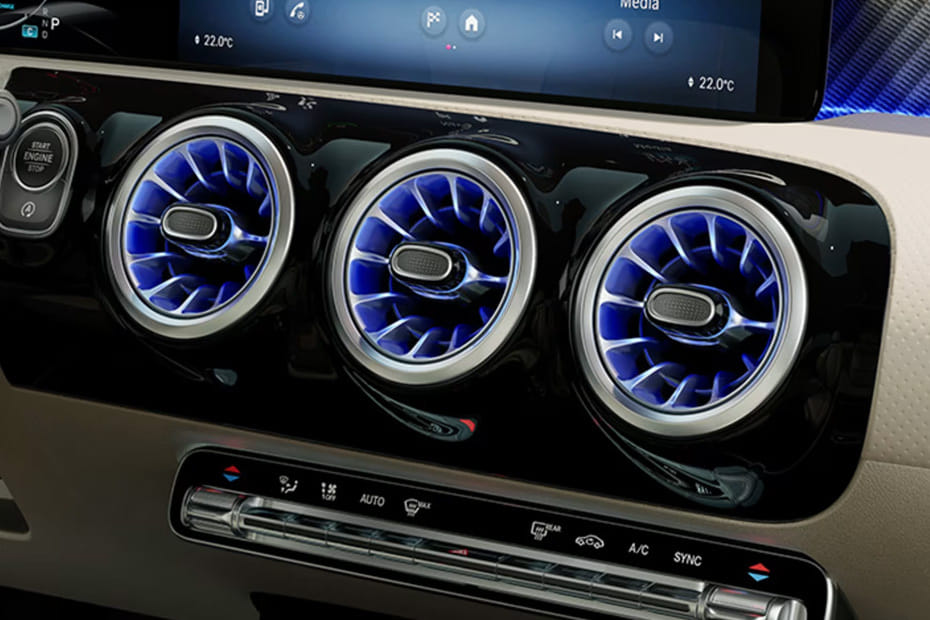 إيه إم جي إيه-كلاس سيدان Front Ac Vents
