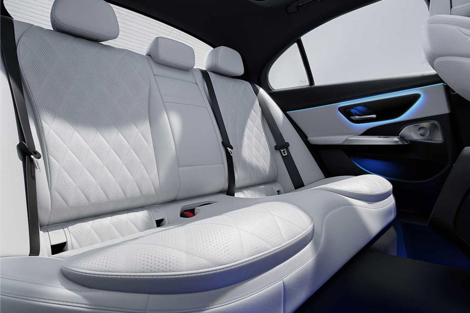 مرسيدس بنز إيه إم جي إي-كلاس Rear Seats