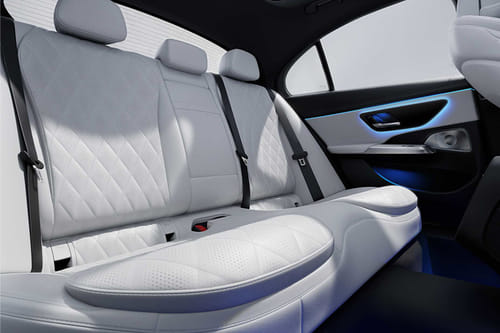 مرسيدس بنز إيه إم جي إي-كلاس Rear Seats