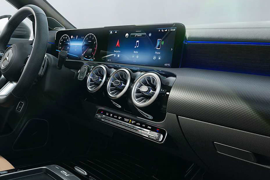 Front AC Controls of مرسيدس بنز إيه إم جي سي إل أي