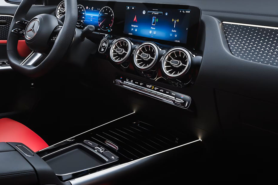 إيه إم جي جي إل إيه Center Console