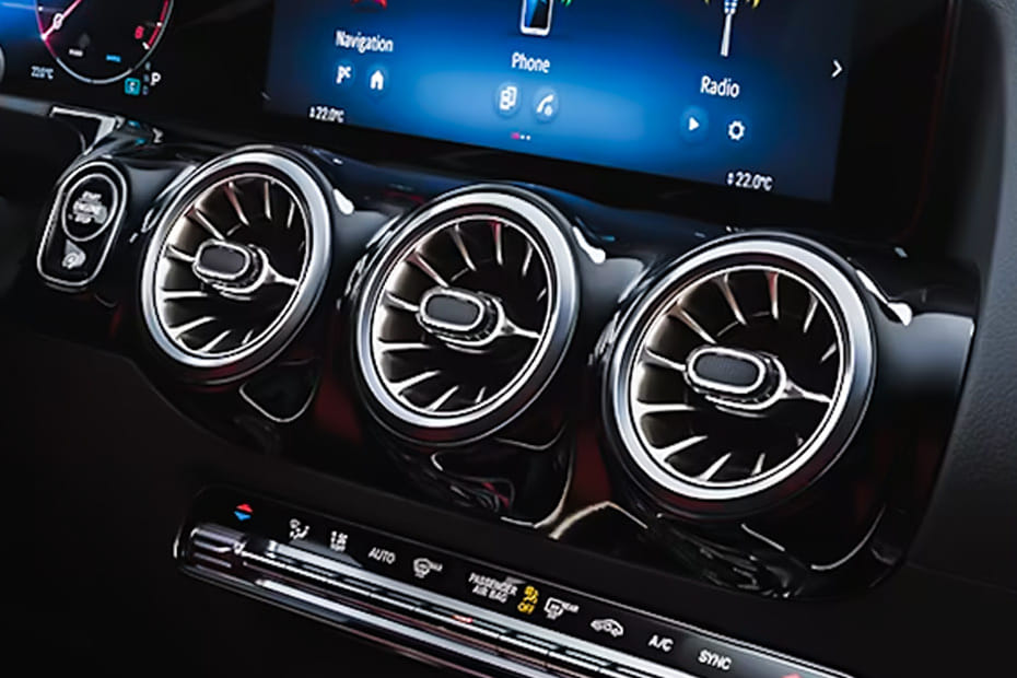 إيه إم جي جي إل إيه Front Ac Vents