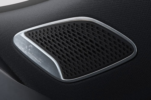 Speakers View of مرسيدس بنز إيه إم جي جي إل بي