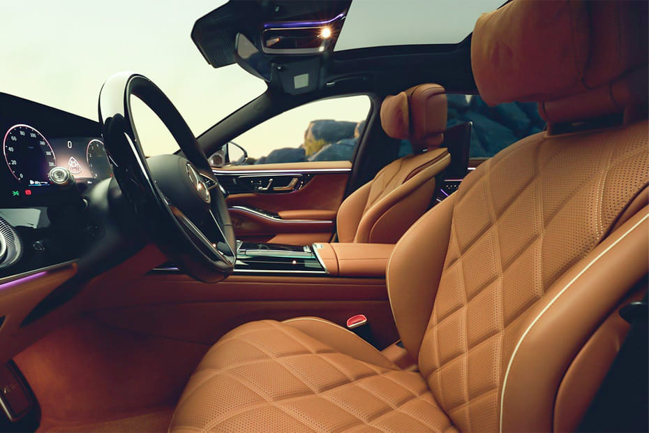 مايباخ إس كلاس 2027 Front Seats