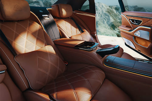مرسيدس بنز مايباخ إس كلاس 2027 Rear Seats