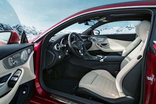 مرسيدس بنز الفئة سي كوبيه Inside Of Drivers Side Open Door