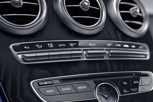 Side AC Controls of Mercedes-Benz C-Class Cabriolet
