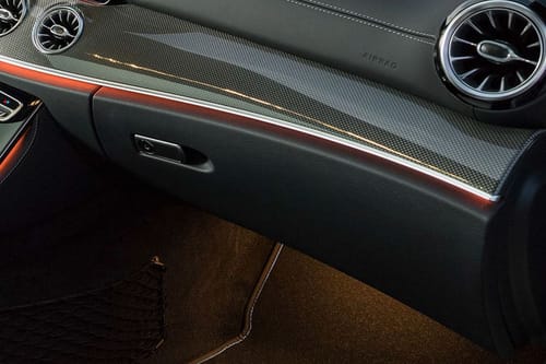 مرسيدس بنز الفئة - إي كوبيه Glove Box