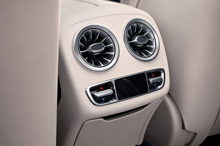 الفئة - إي كوبيه Rear AC Controls