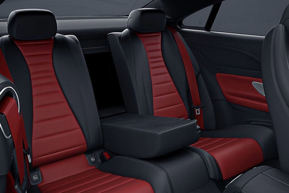 مرسيدس بنز الفئة - إي كوبيه Rear Seats