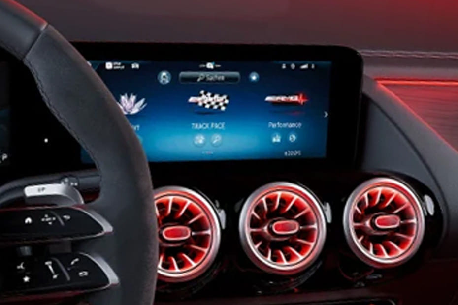 Stereo View of GLA-Class