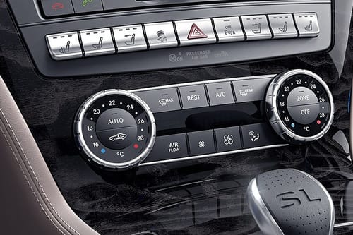 Front AC Controls of Mercedes-Benz SL-Class