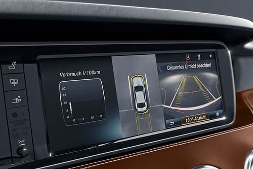 الفئة أس كابريوليه Parking Assist