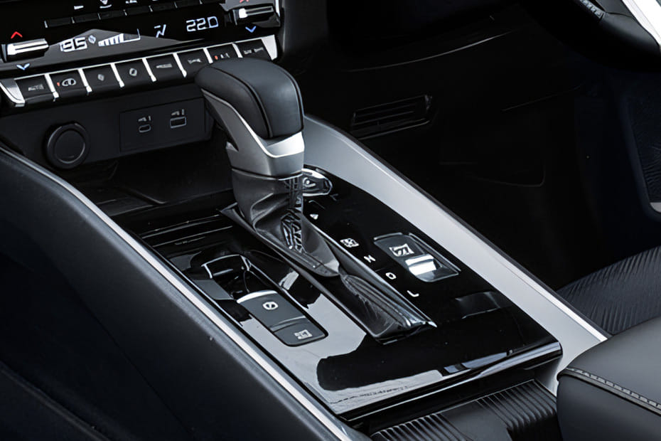 ميتسوبيشي ديستينيتور Gear Shifter