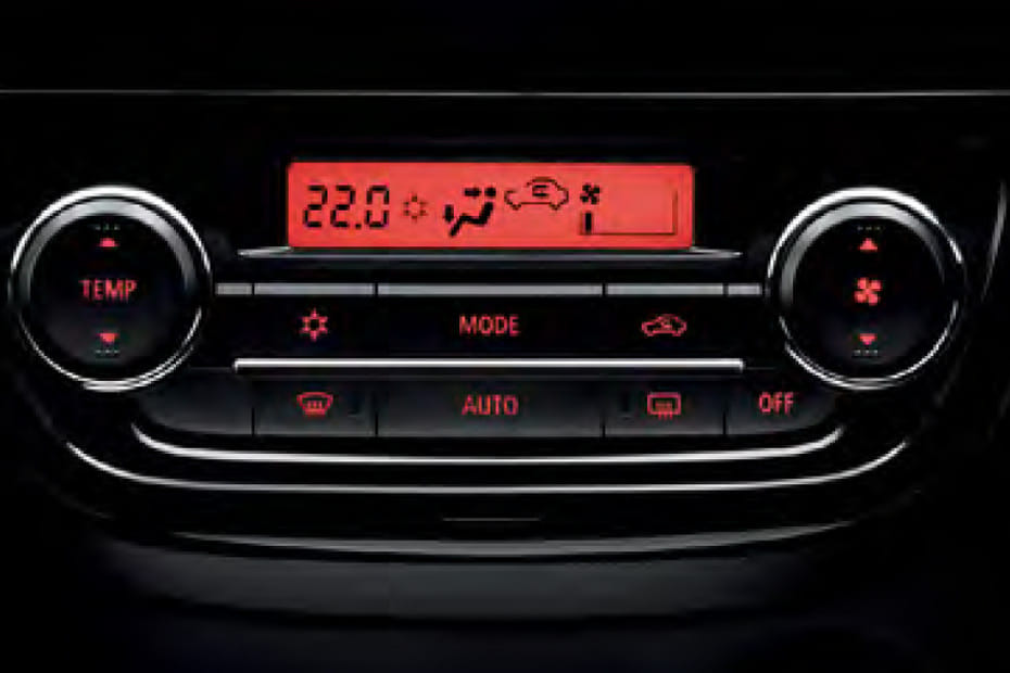 Front AC Controls of Mitsubishi Attrage