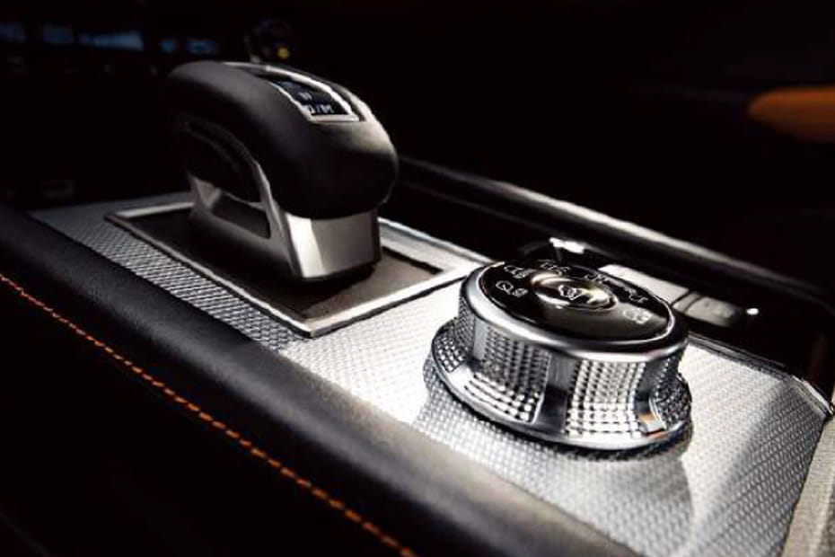 ميتسوبيشي اوتلاندر Gear Shifter