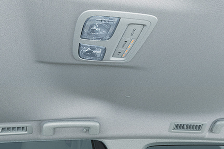 Montero Sport Courtesy Lamps