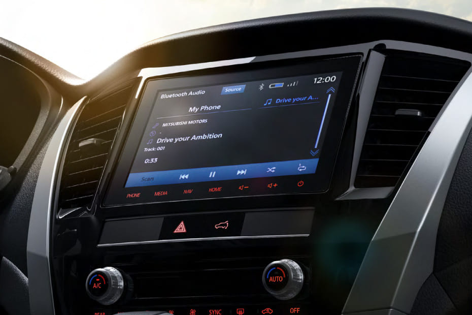 Stereo View of Montero Sport