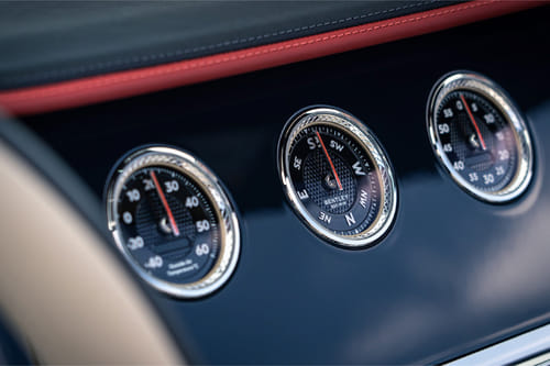 clock in Bentley Continental GT