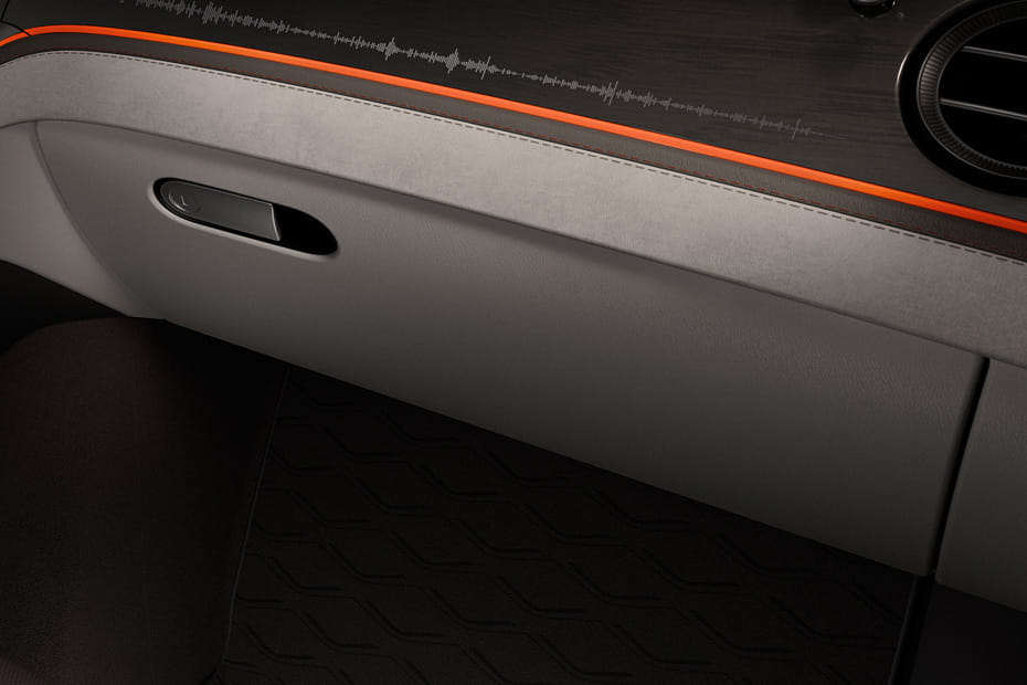 Bentley Batur Glove Box